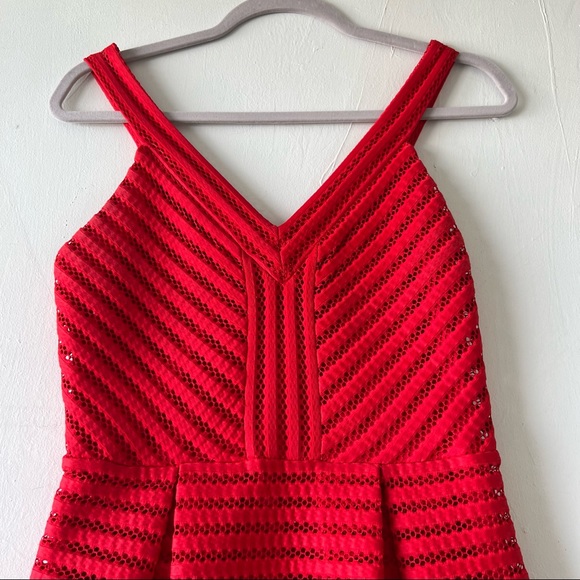 Express fit and flare red dress - Picture 3 of 8